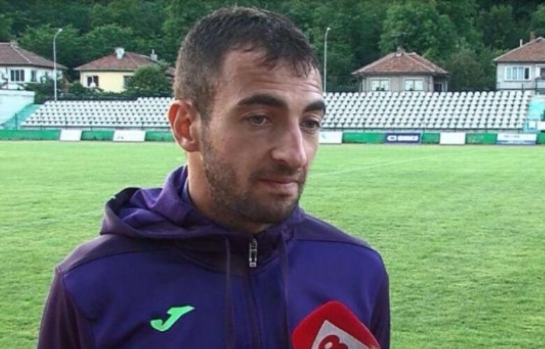 Даниел Младенов bet365