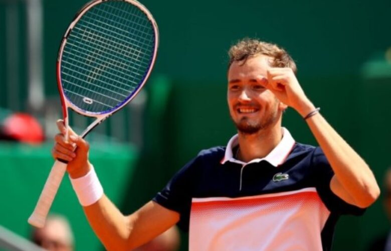 Данийл Медведев bet365