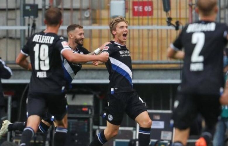 Арминия (Билефелд) победи с 1:0 Кьолн bet365