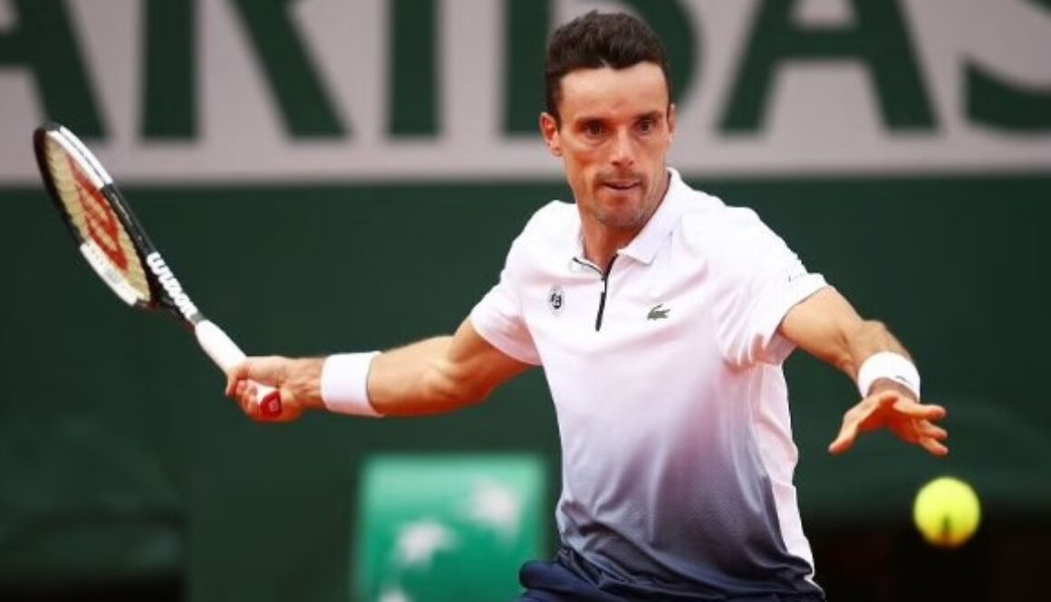 Роберто Баутиста Агут се класира за полуфиналите в германския град Кьолн bet365